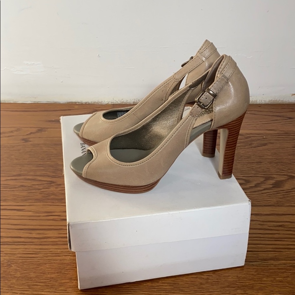 Banana republic Lalita pump